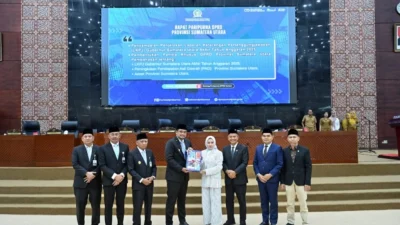 Paripurna DPRD Sumut Uji LKPJ 2025: Klaim Penurunan Kemiskinan, Dewan Bentuk Tiga Pansus