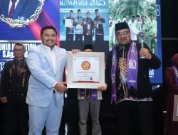 Kepala MAN Labuhanbatu Raih The Best Leadership Education 2026 di Jakarta